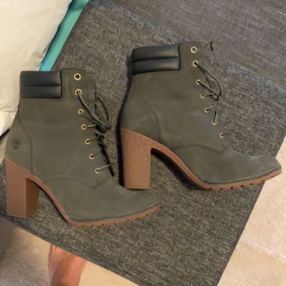 COPY - Boots - Picture 4 of 7